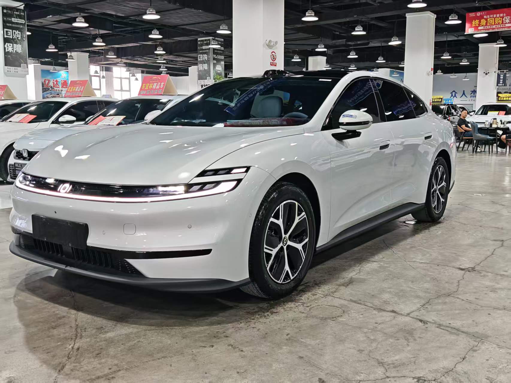 CHANGAN NEVO A06